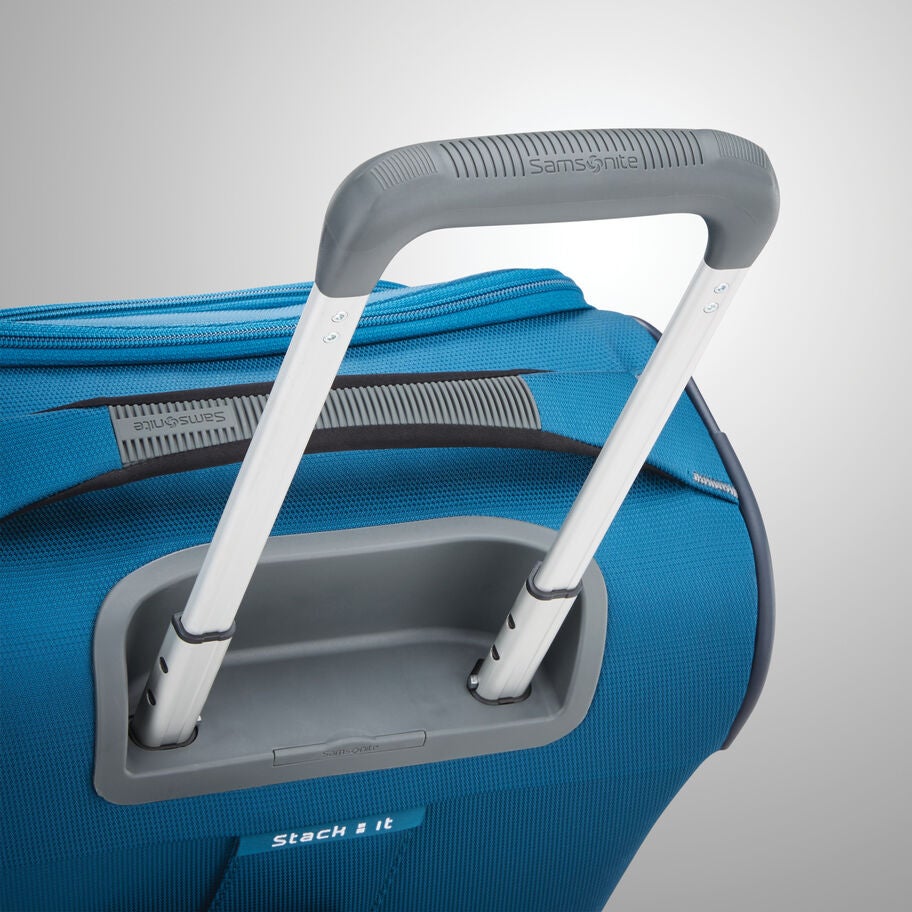 Advance&trade; Eco Large Spinner in the color Pacific Blue/Navy. image number 3